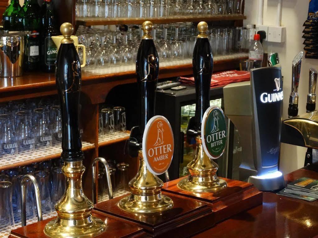 The Red Lion Hotel Oakford Εξωτερικό φωτογραφία